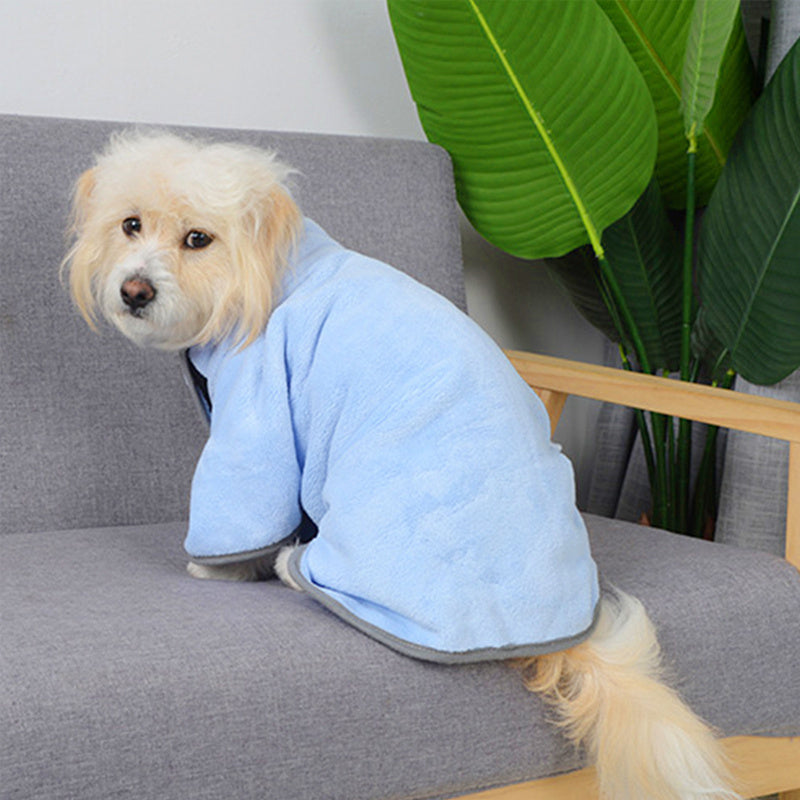 Pet Towel: Dry pets faster, cuddle sooner with this cozy towel!