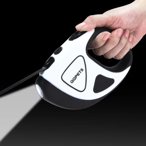 LED Shining Retractable Dog Leash – Hands-On Safety for Pet Owners
