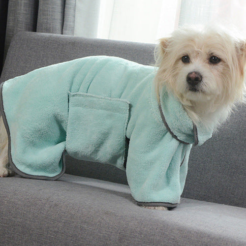 Pet Towel: Dry pets faster, cuddle sooner with this cozy towel!